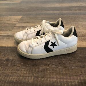 Converse all star chunky sneakers Youth size 3 GUC